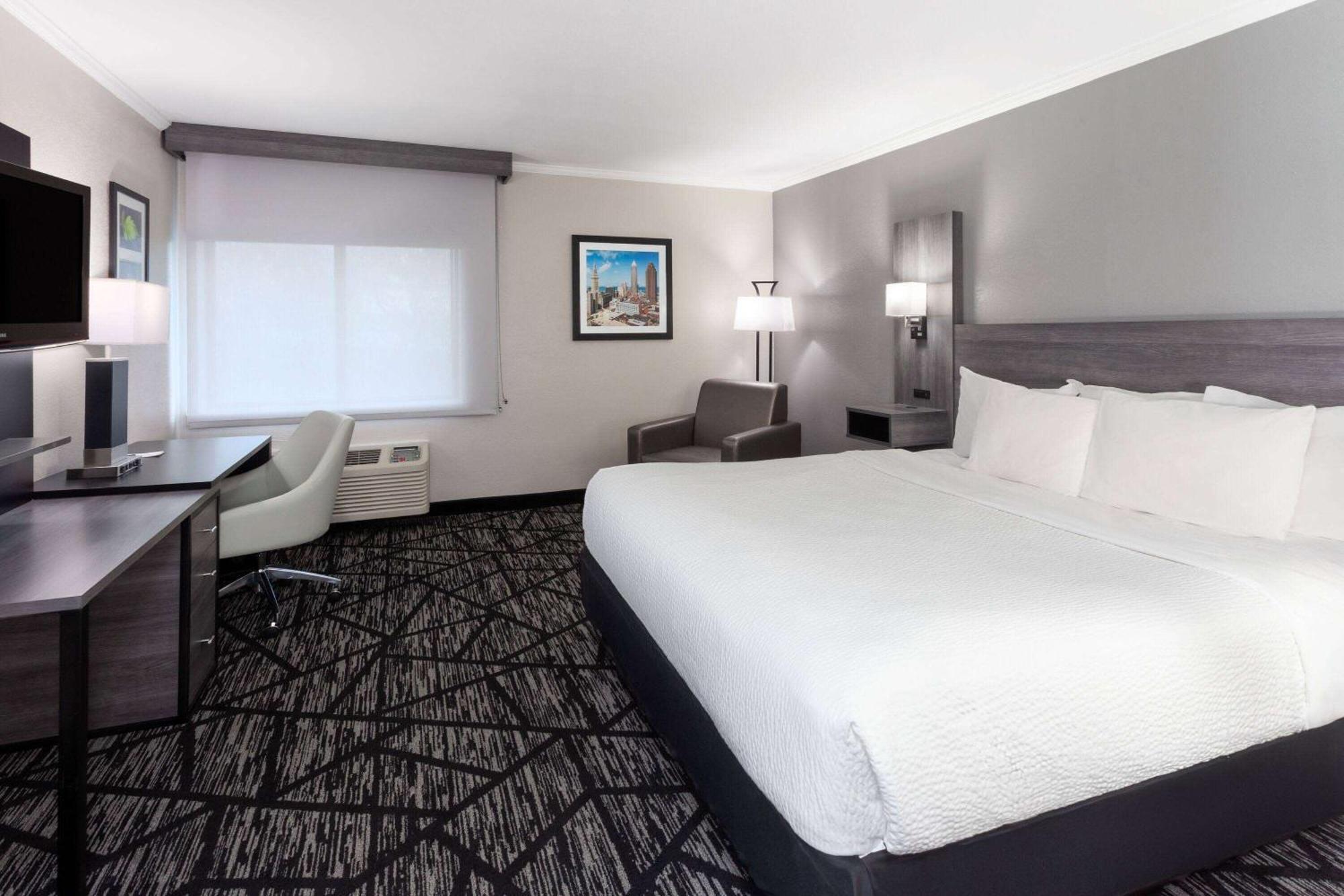 La Quinta Inn By Wyndham Cleveland Independence Εξωτερικό φωτογραφία