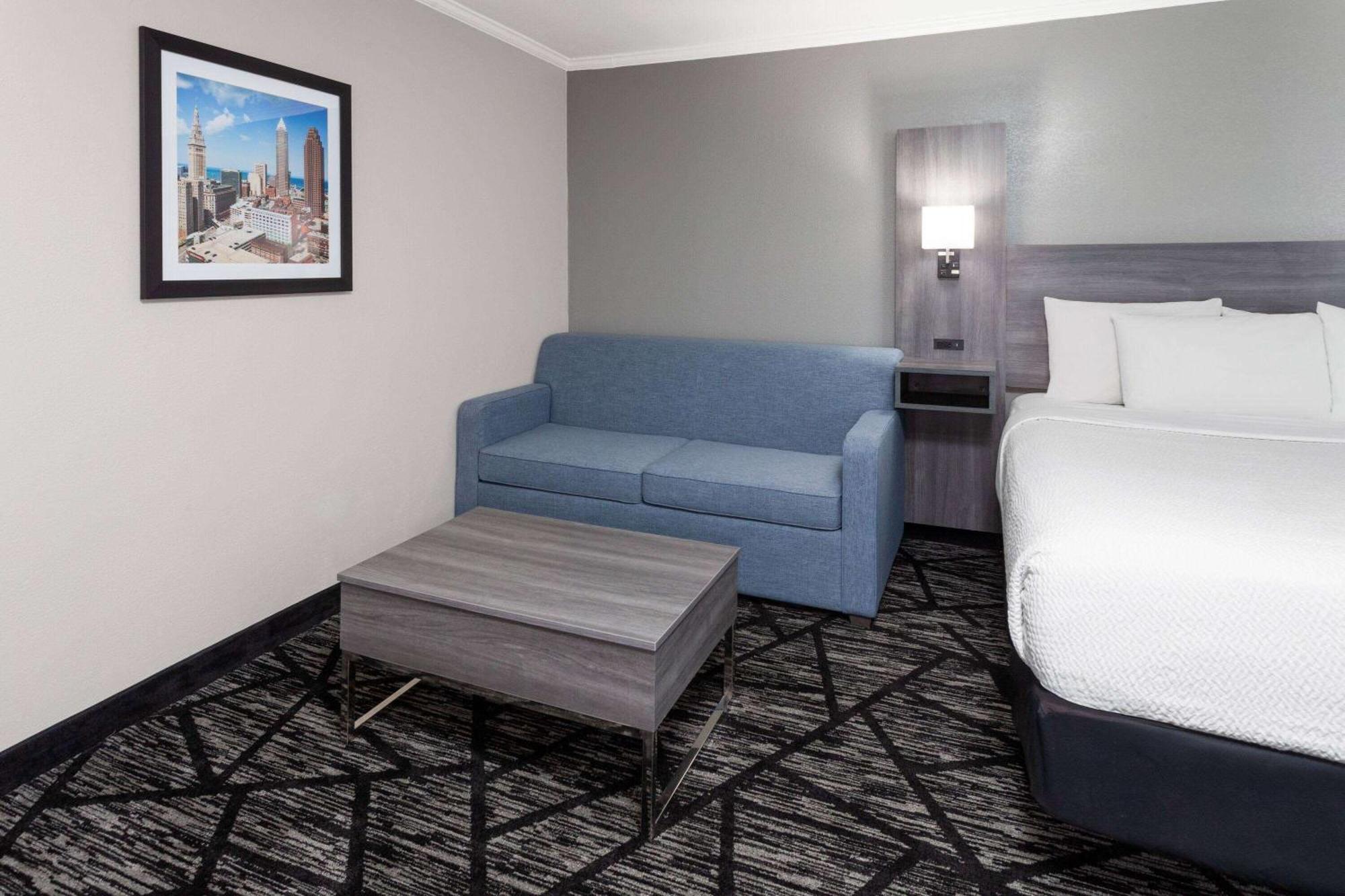La Quinta Inn By Wyndham Cleveland Independence Εξωτερικό φωτογραφία
