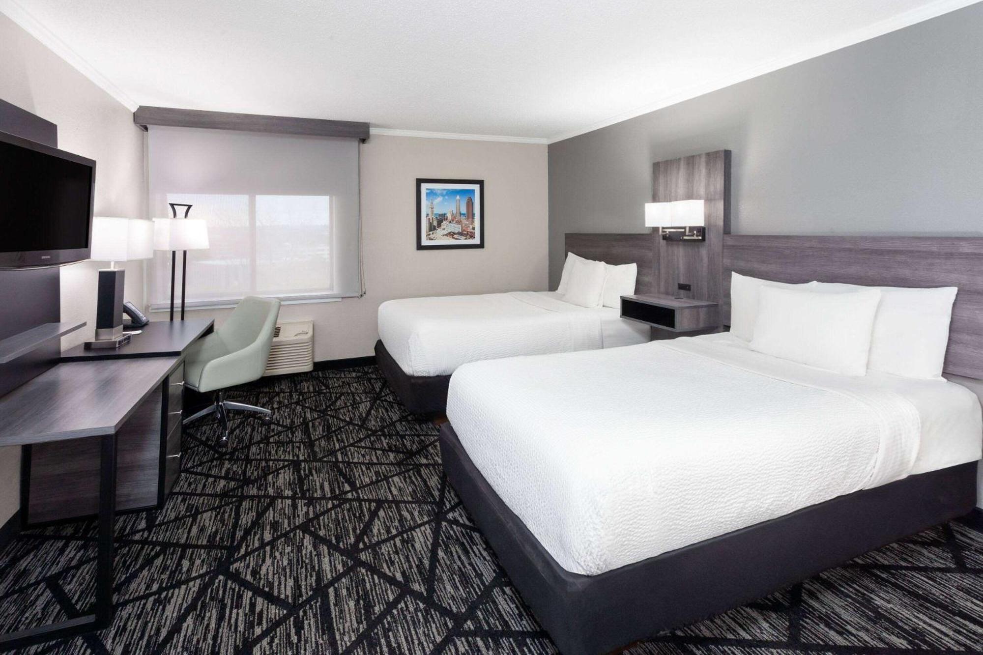 La Quinta Inn By Wyndham Cleveland Independence Εξωτερικό φωτογραφία